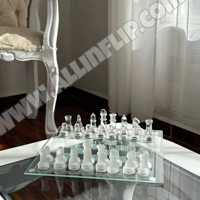 Deluxe Glass Chess Set